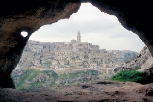 Ski Lodges, Mountain Refuges, Characteristic B&Bs and simply nice places to stay in Italy and the Italian Alps.